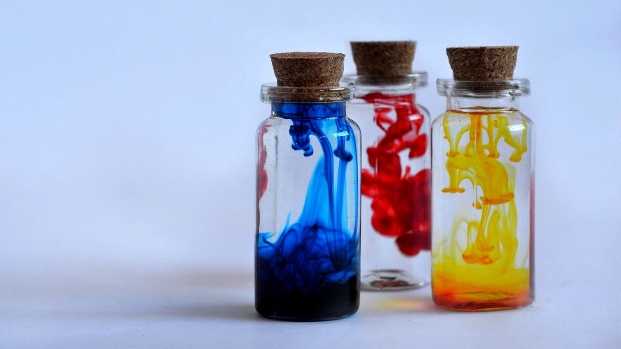 bopt_chemicals_fine_specialty_vials_water_color.